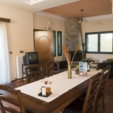 Elia Therissos Maisonettes 4* ハニア