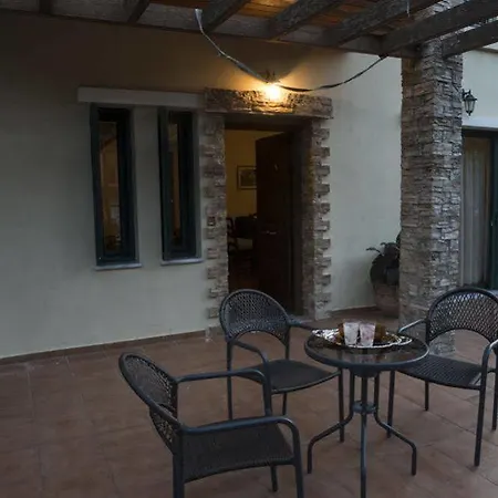 Elia Therissos Maisonettes ホテル ハニア