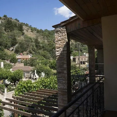 Elia Therissos Maisonettes ホテル 4*