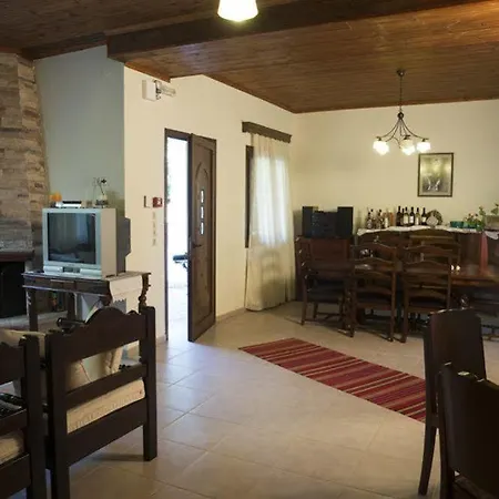 Elia Therissos Maisonettes ホテル